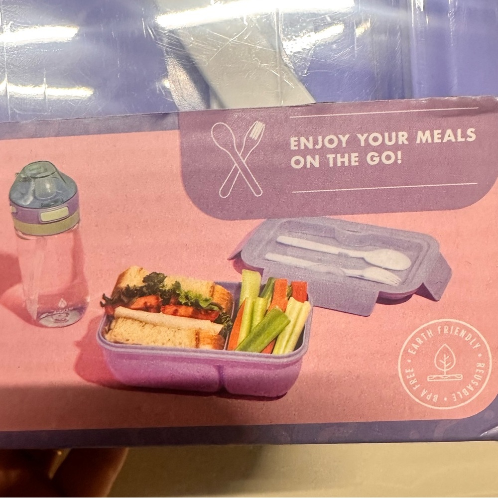 NIB Manna Lunch Box & Bottle Set in Purple and Green - Picture 2 of 4